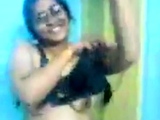 Desi girl wearing bra